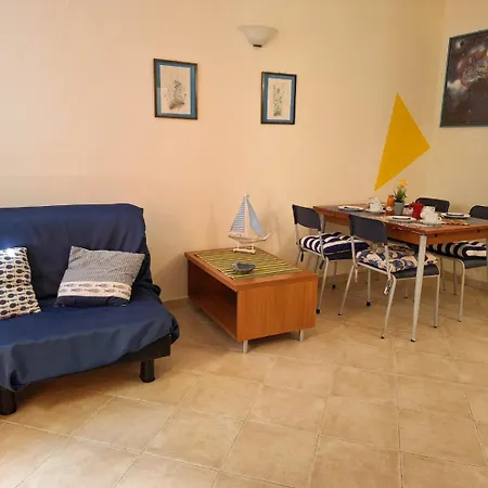Pineta Azzurra מלון דירות