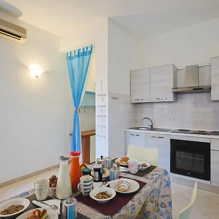 Pineta Azzurra מלון דירות