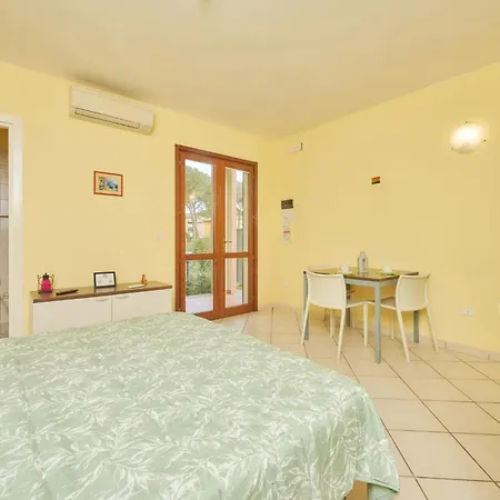 Pineta Azzurra Aparthotel *