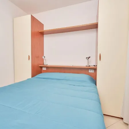 Pineta Azzurra Aparthotel *